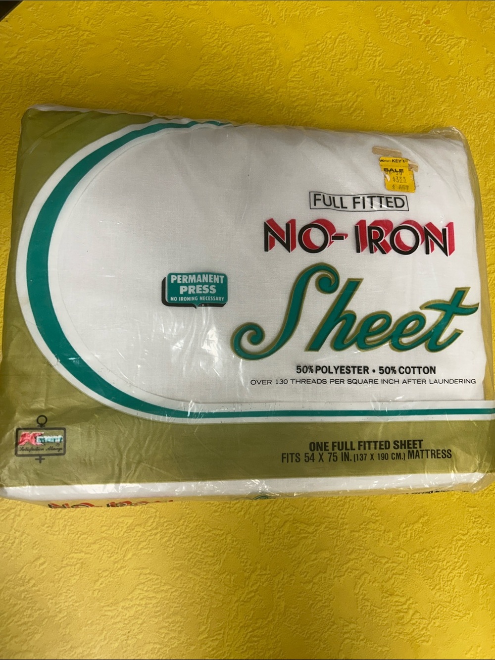 Vintage Full-Fitted Sheet - White New in package